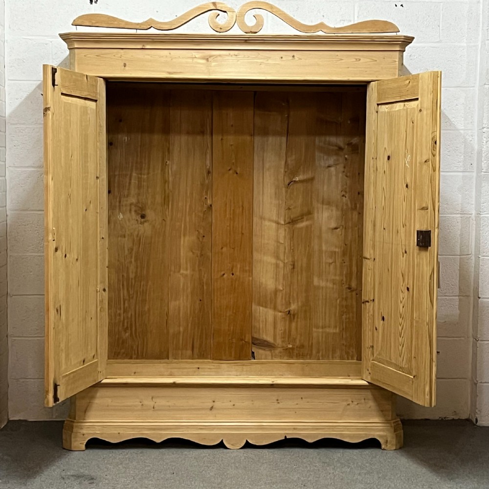 Large Antique Pine Wardrobe (Dismantles)  View III