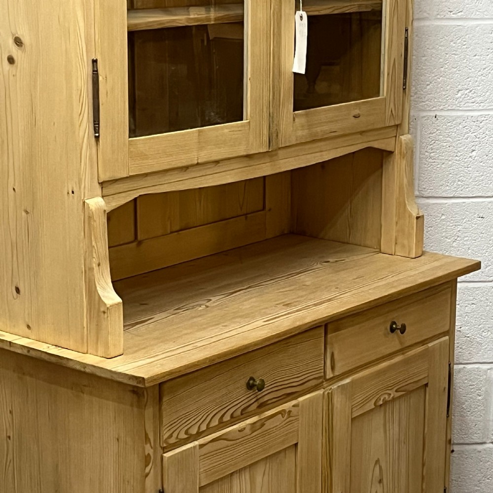 1920's East German Pine Glazed Dresser View VIII