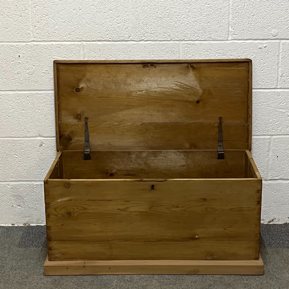 Victorian Pine Flat Top Blanket Box View II