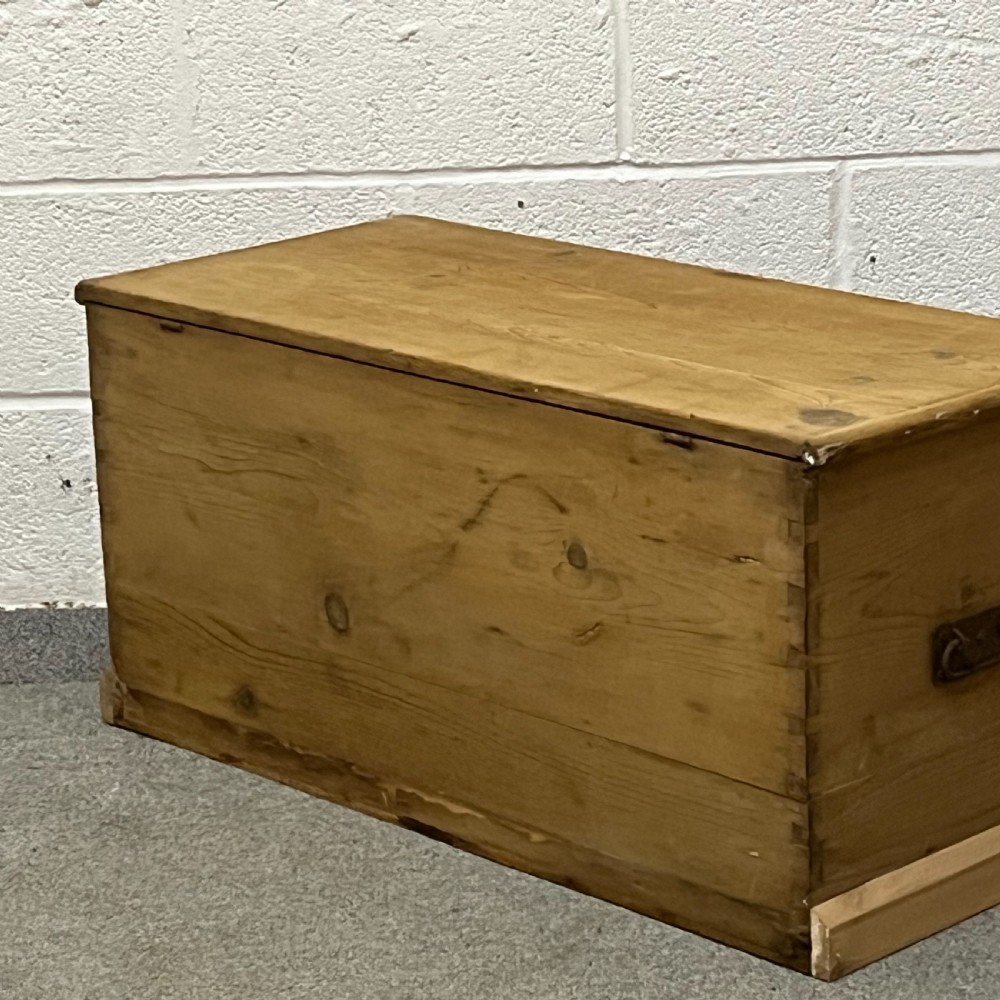 Victorian Pine Flat Top Blanket Box View VIII