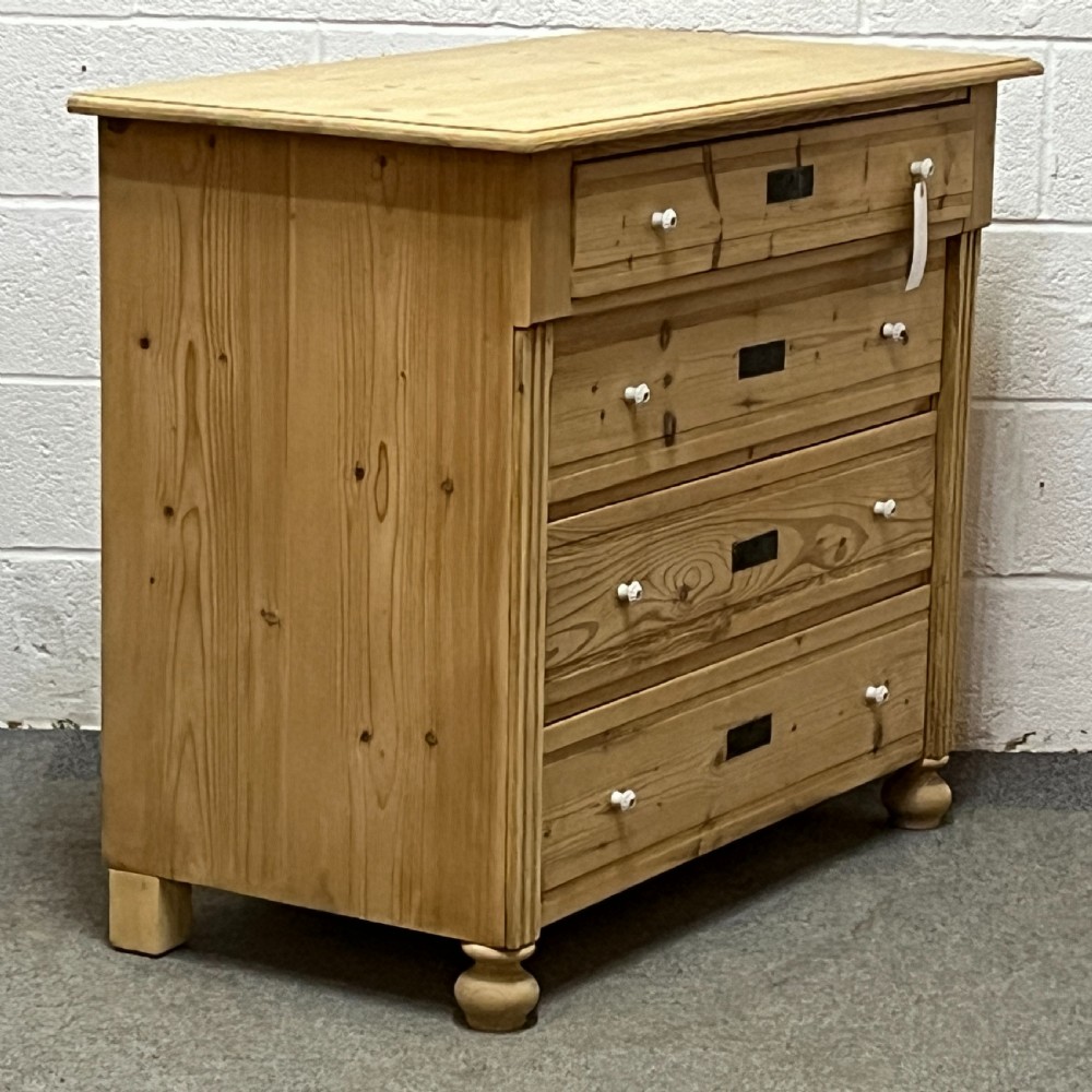 Antique Pine 4 Drawer Chest Of Drawers  View IV