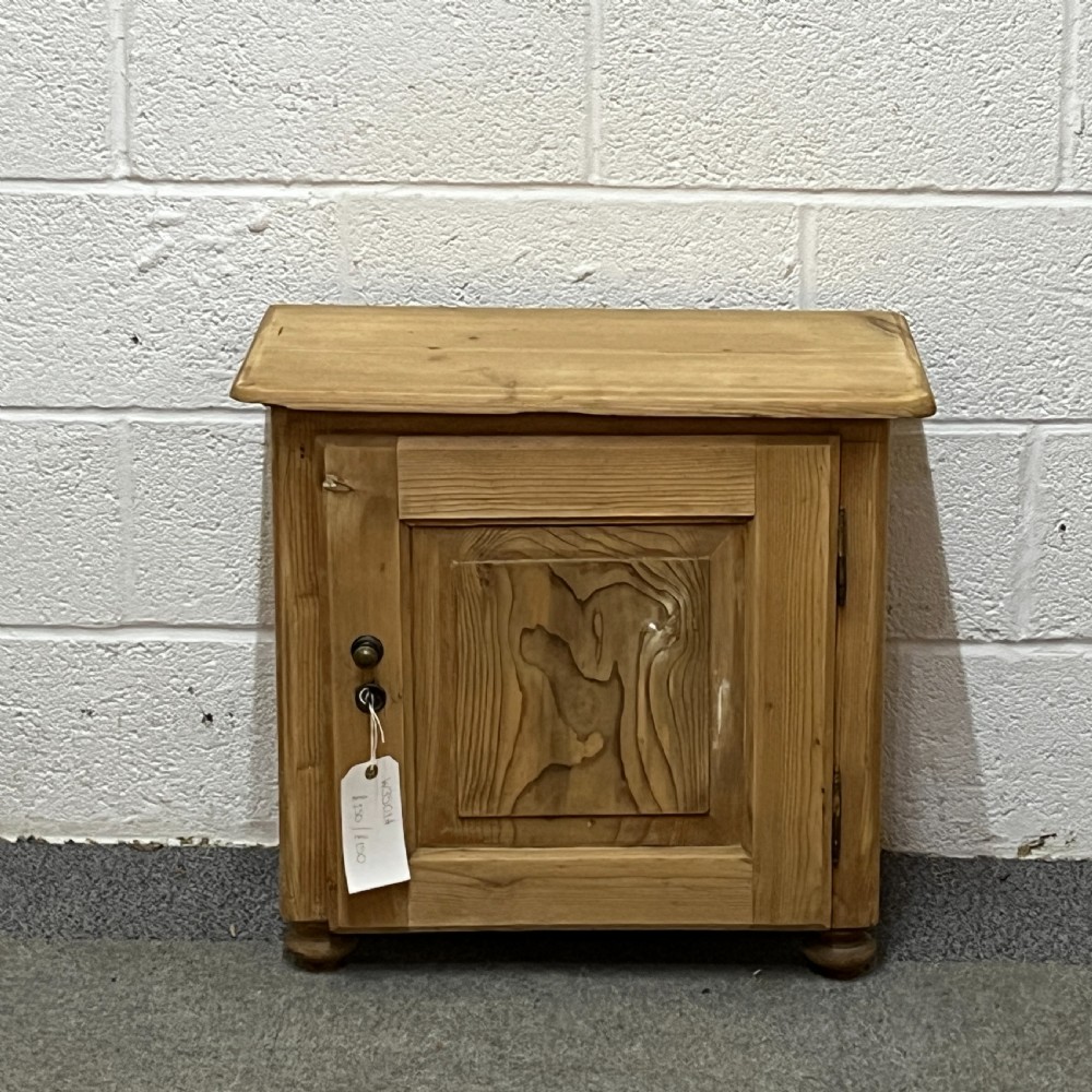 Small 1930's Antique Pine Bedside Cupboard