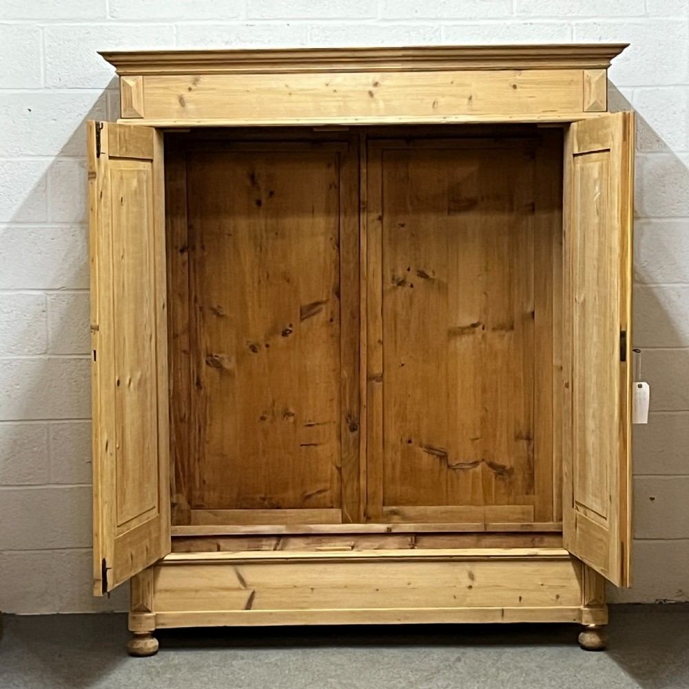 Very Large Antique Pine Double Wardrobe (Dismantles) View VII