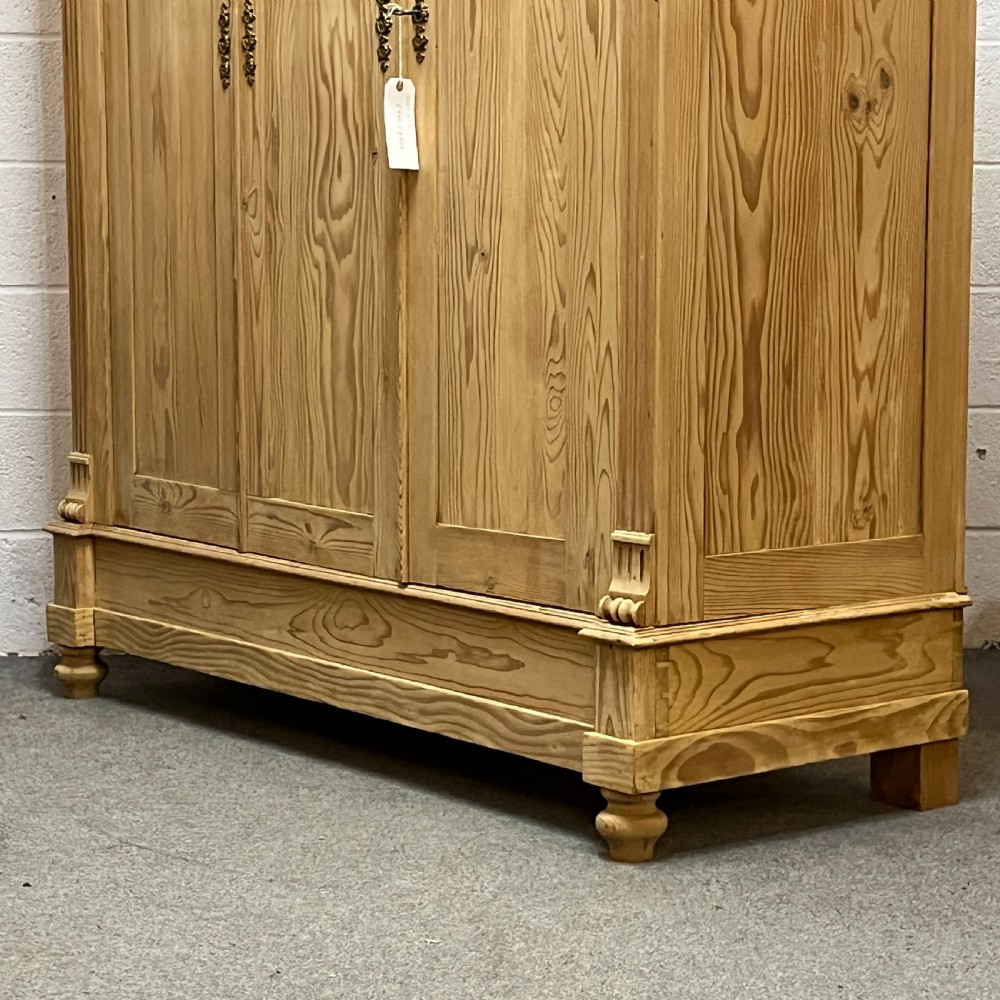 Large Antique Pine 2 Door Wardrobe (Dismantles) View V