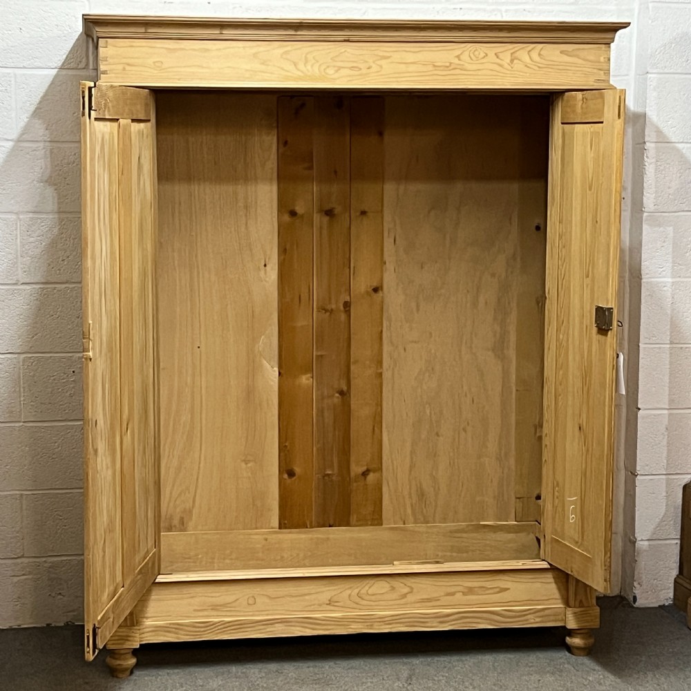 Large Antique Pine 2 Door Wardrobe (Dismantles) View VII