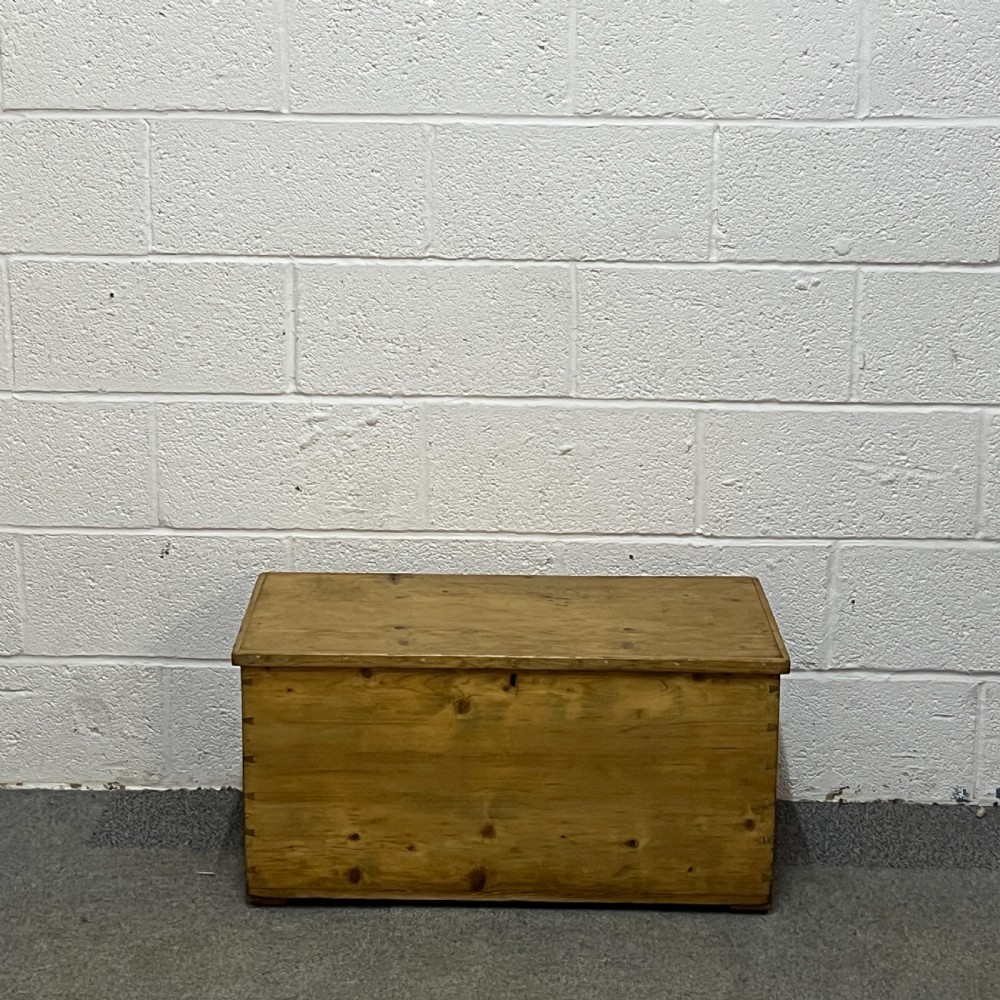 Late Victorian Pine Flat Top Box View II