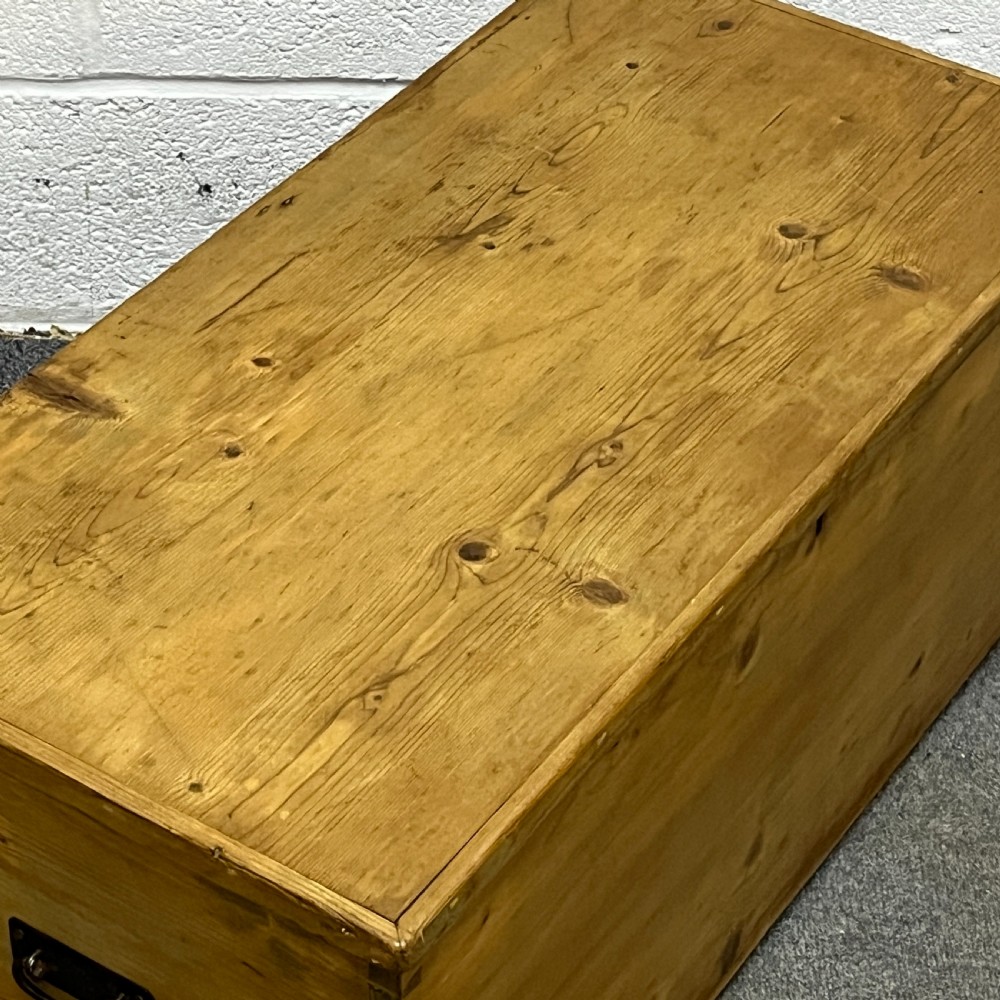 Late Victorian Pine Flat Top Box View V