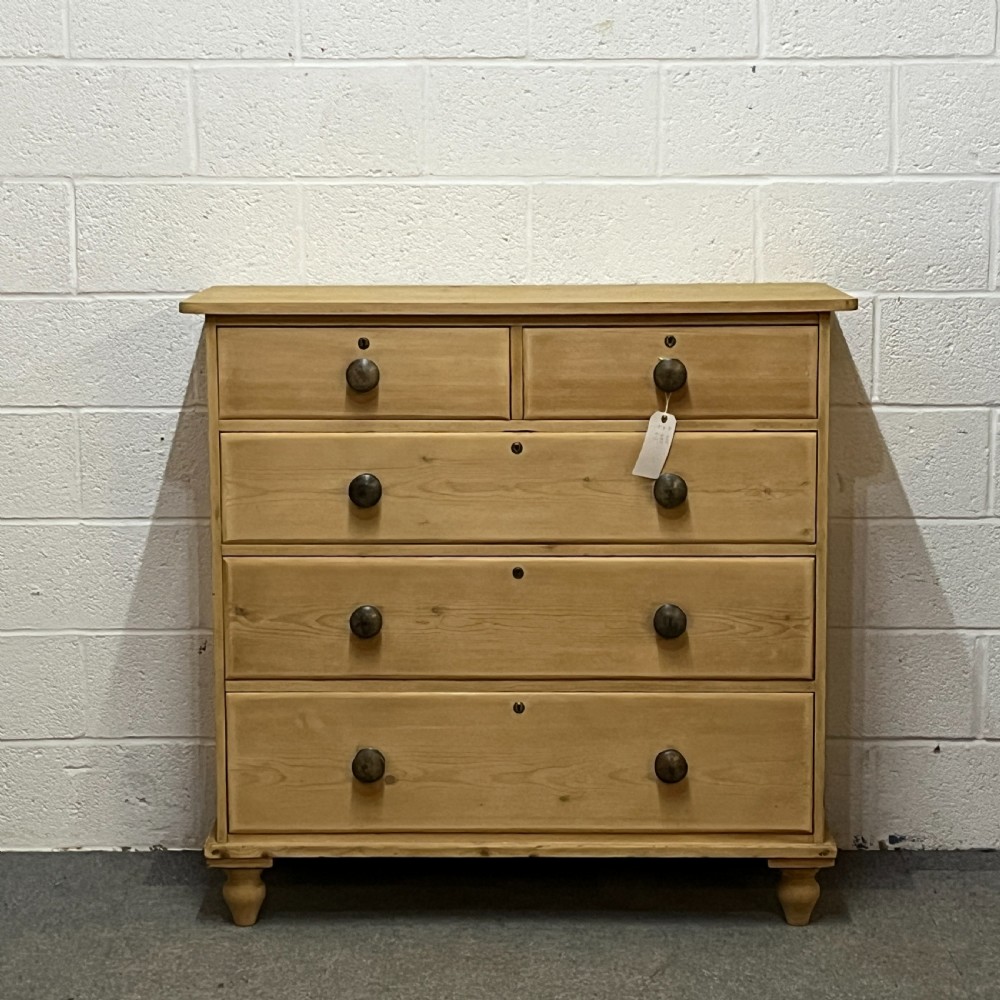 Very Large Late Victorian Pine Chest Of Drawers