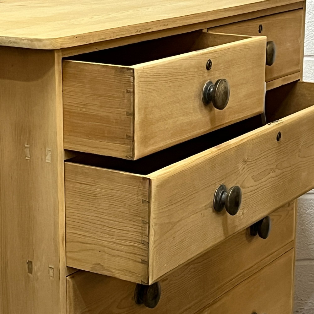 Very Large Late Victorian Pine Chest Of Drawers View VI
