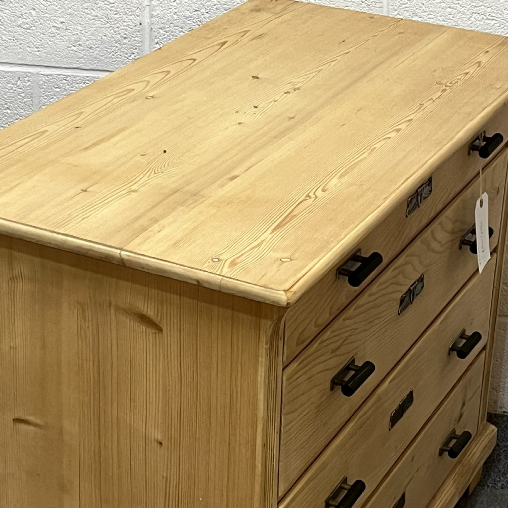 Large 1920's East German Pine Chest Of Drawers View IV