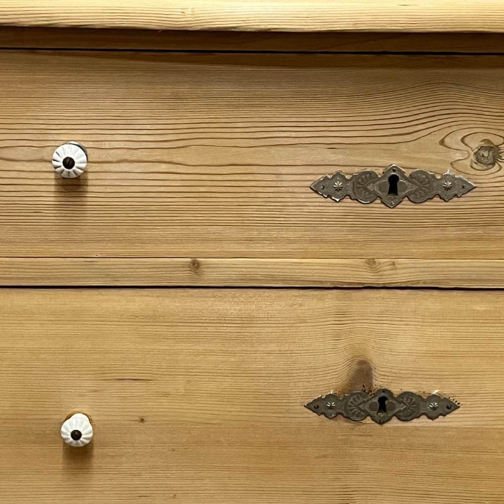Eastern European Antique Pine Chest Of 3 Drawers View VII