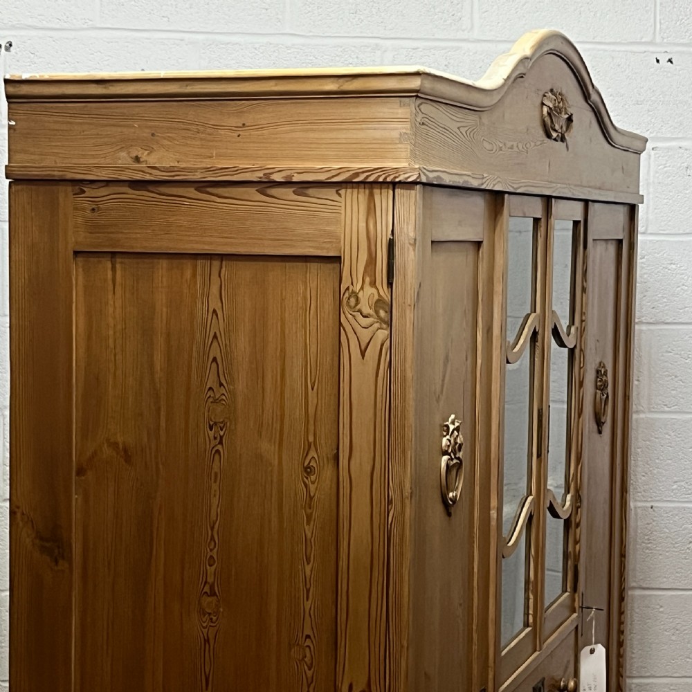 Large East German 1930's Complete Pine Bedroom Unit View XVI