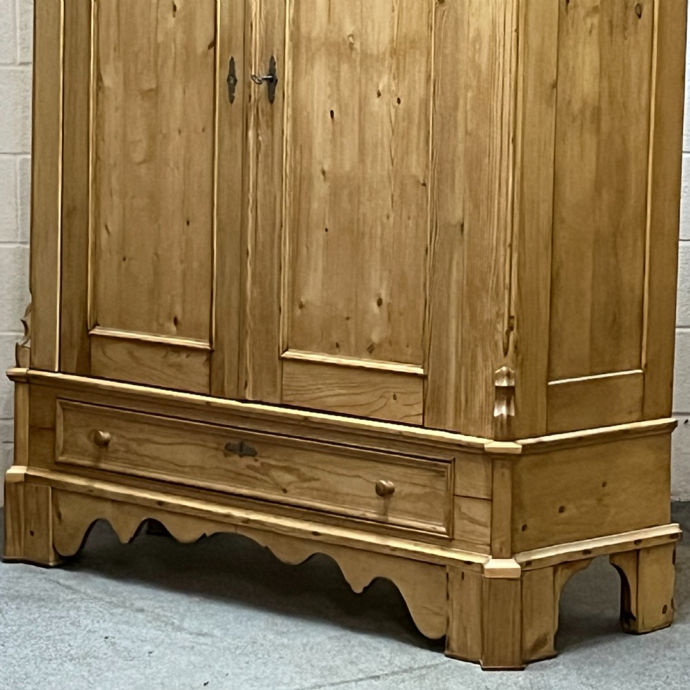 Beautiful Waxed Arched Top Old Pine Double Wardrobe With Bottom Drawer  View V