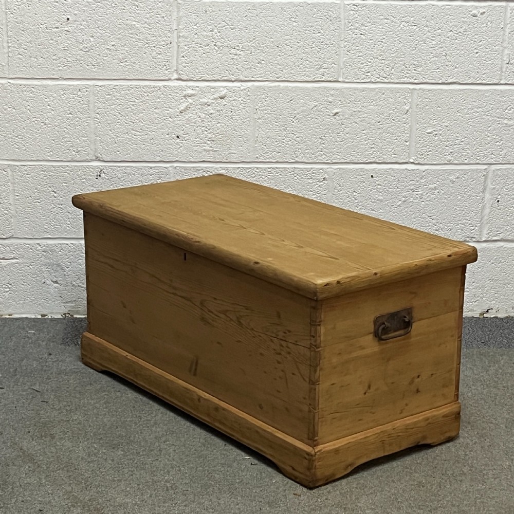 Medium Sized Victorian Pine Flat Top Blanket Box