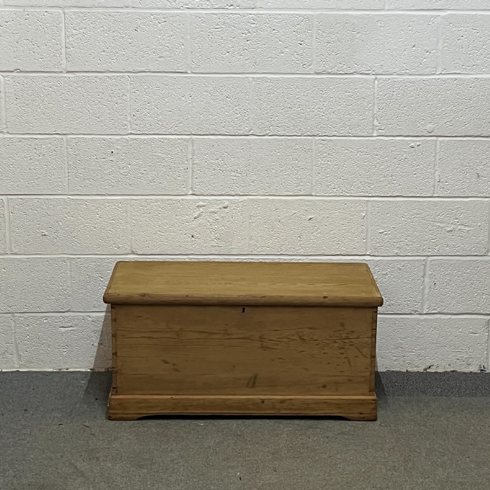 Medium Sized Victorian Pine Flat Top Blanket Box View II