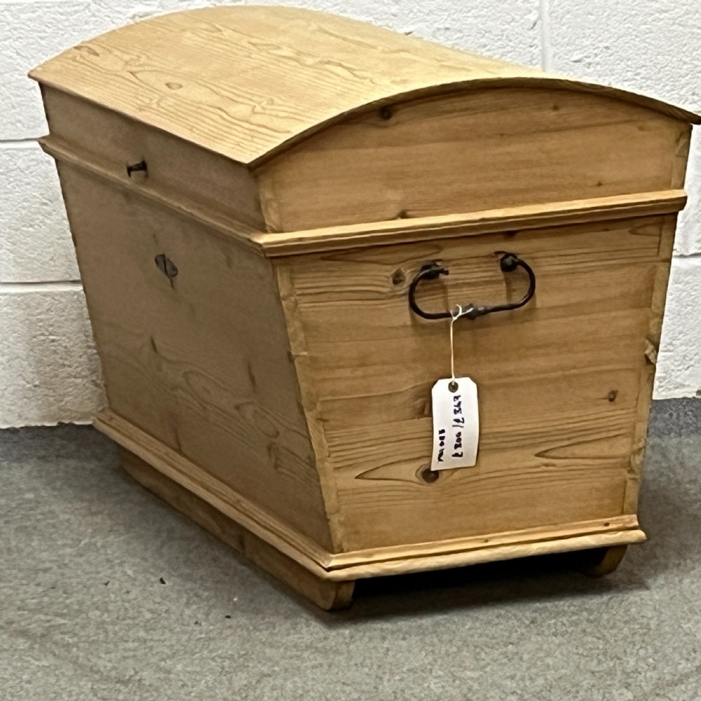 Antique Pine Dome Top Blanket Chest View IV