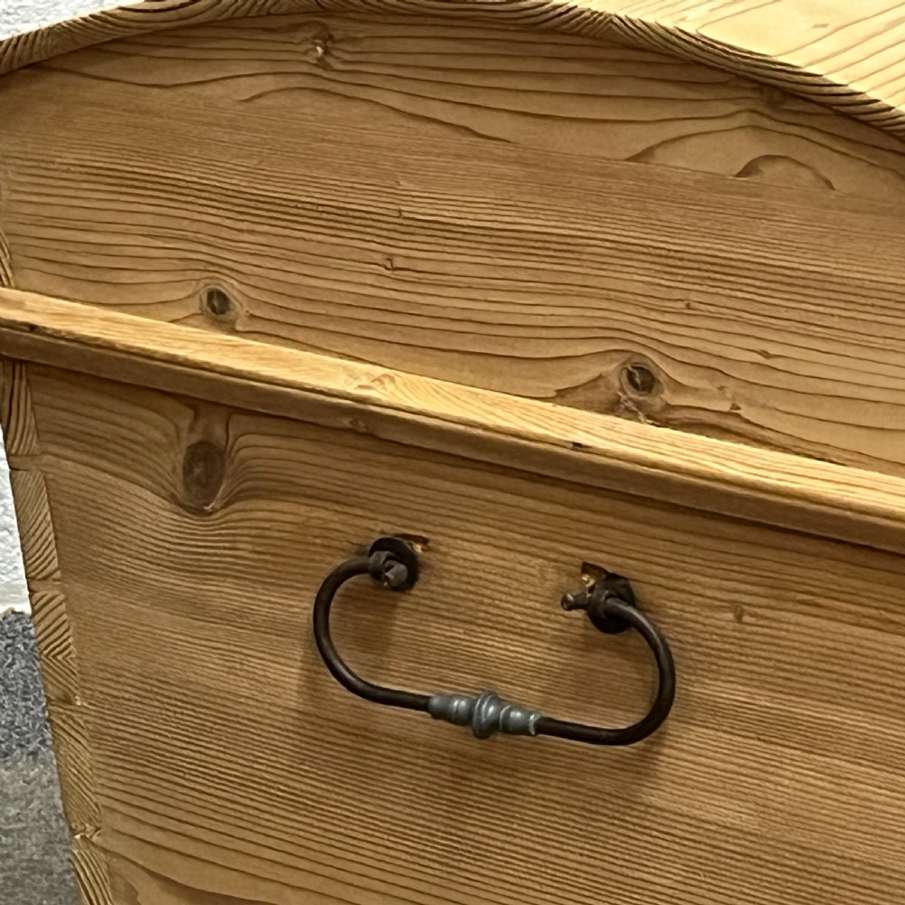 Antique Pine Dome Top Blanket Chest View VIII