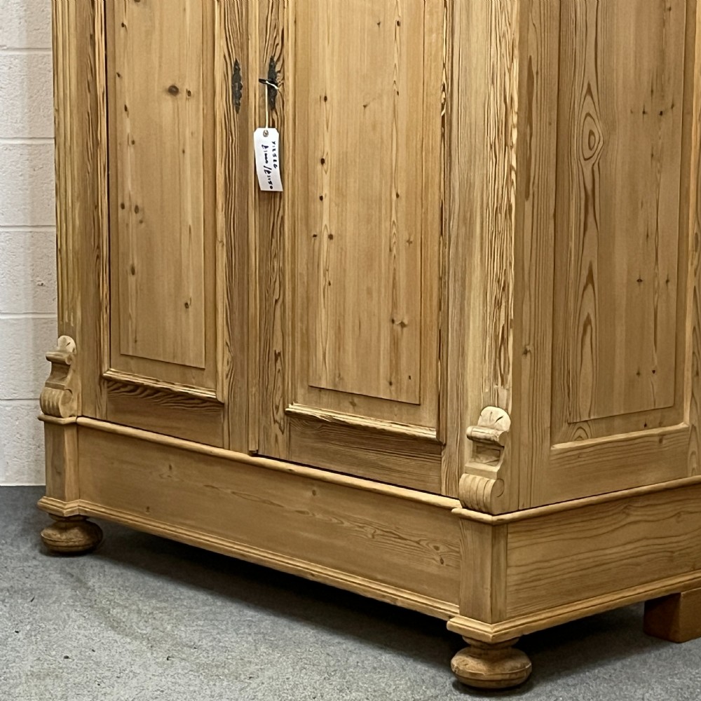 German Antique Pine Double Wardrobe (Dismantles) View V