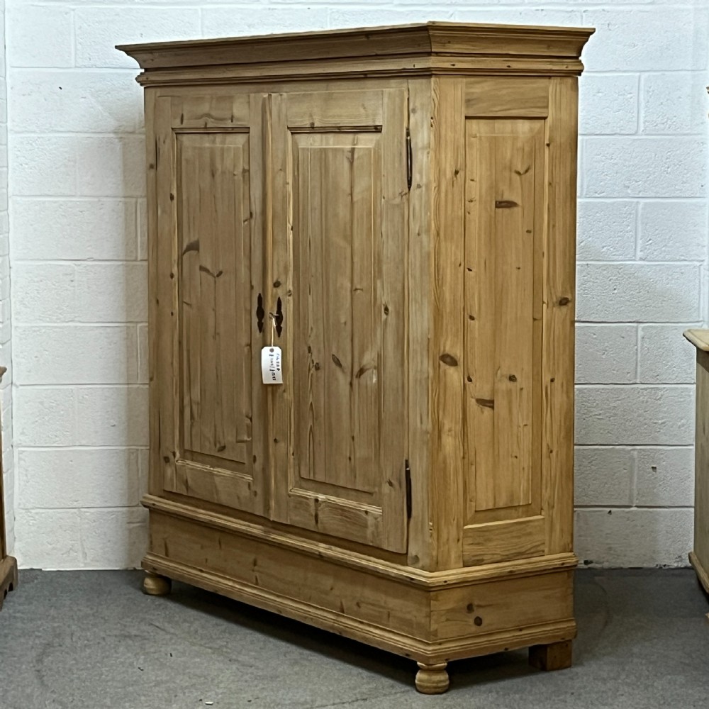 Large Antique Pine Double Wardrobe (Dismantles) View IV
