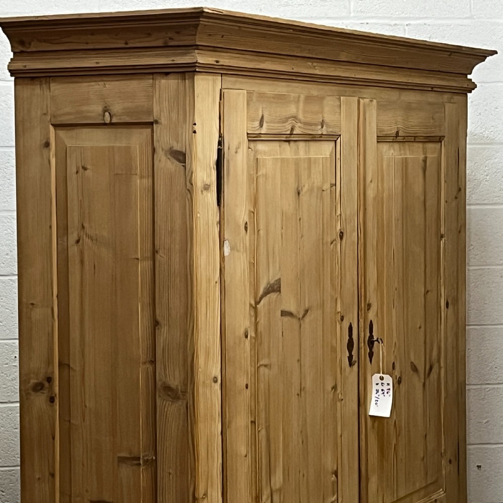 Large Antique Pine Double Wardrobe (Dismantles) View VI