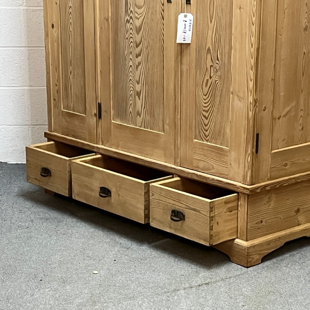 1930 German Pine Triple Wardrobe (Dismantles) View IV