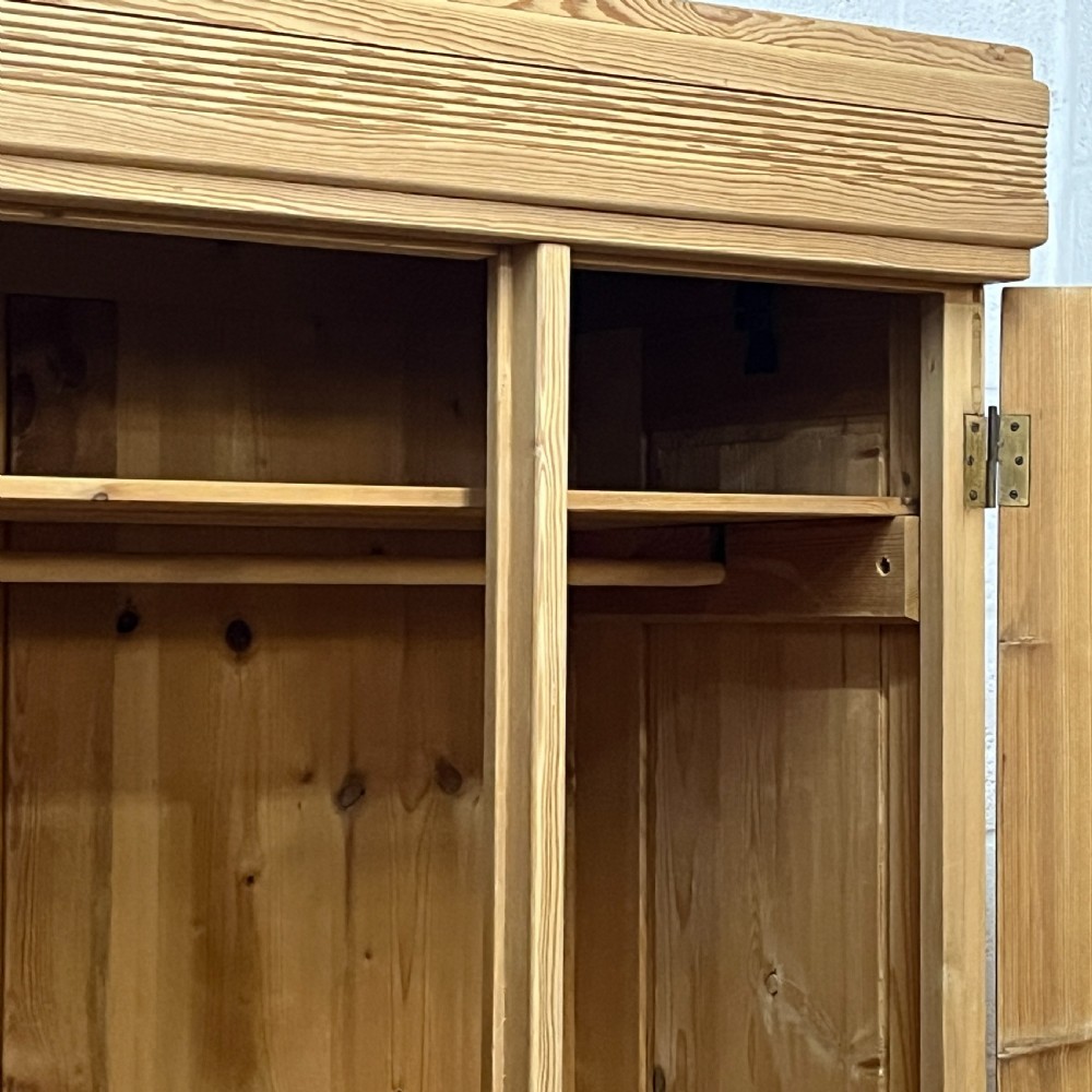 1930 German Pine Triple Wardrobe (Dismantles) View VIII
