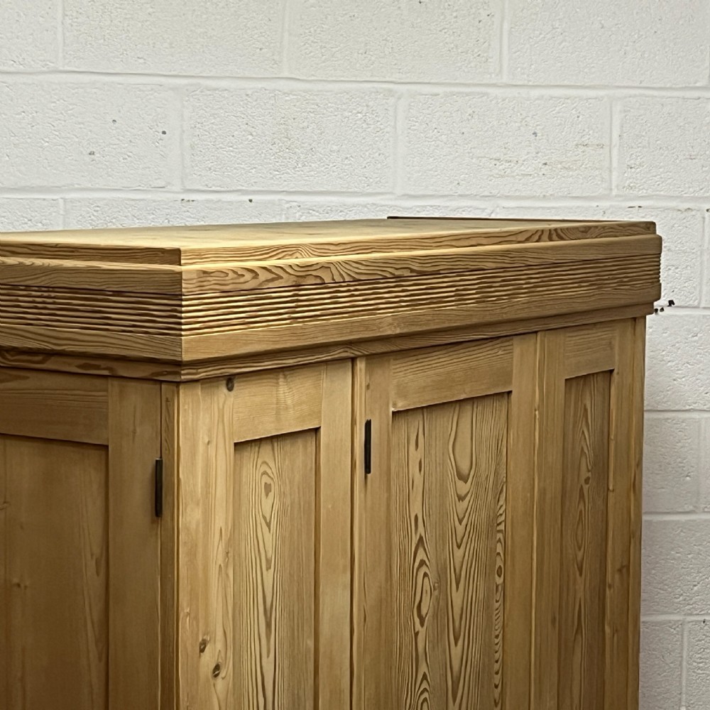 1930 German Pine Triple Wardrobe (Dismantles) View IX