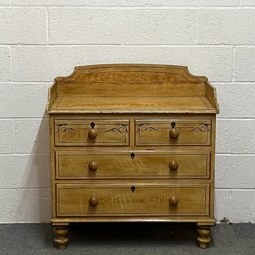 Beautiful Victorian Pine Chest Of Drawers In Original Paint finish