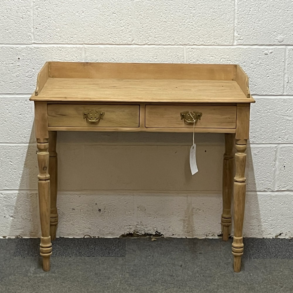 Small Edwardian pine side table with turned legs and 2 drawers