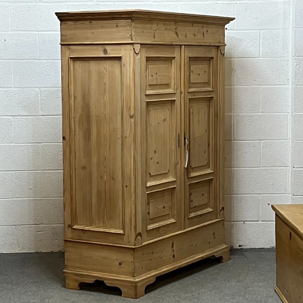 Small Double Antique Pine Wardrobe (Dismantles) View III