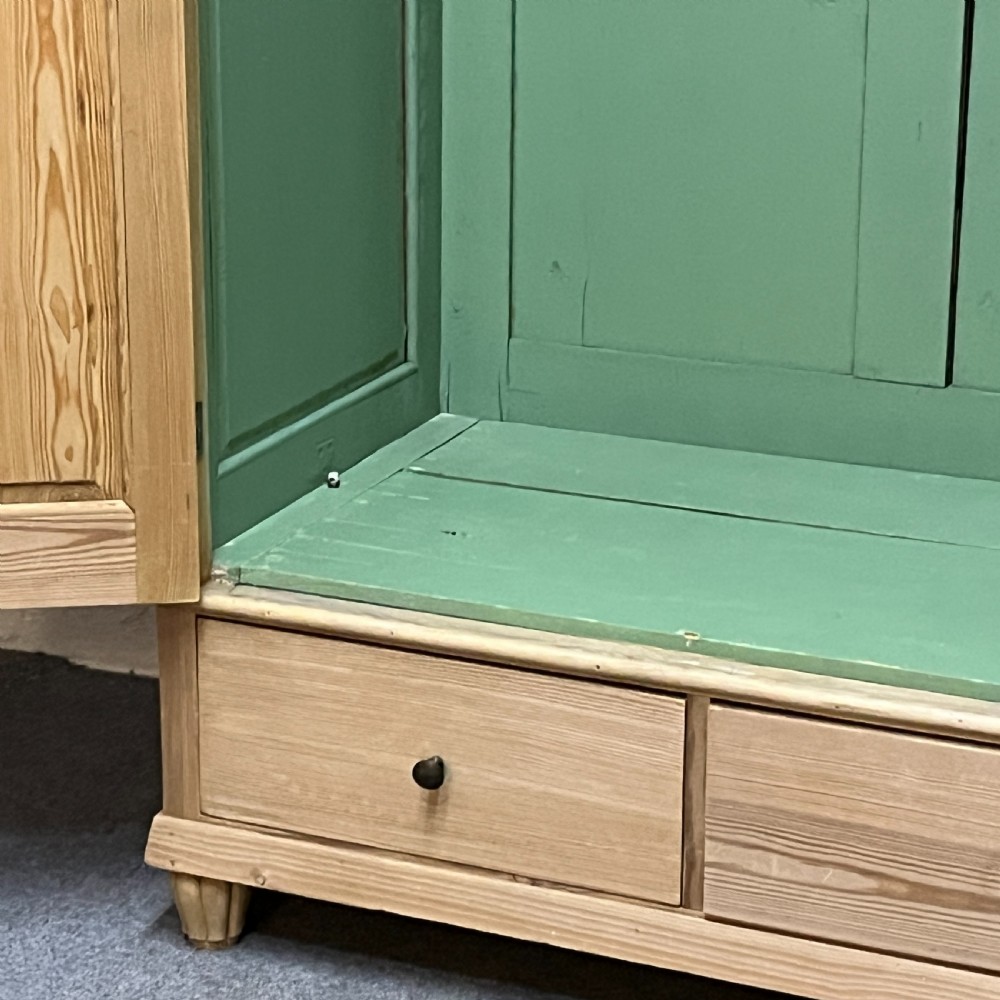 German 1930’s Pine Triple Wardrobe (Dismantles) View IX