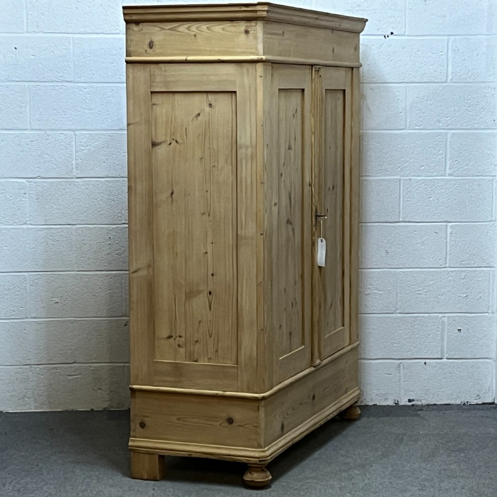 Small Double Antique Pine Wardrobe (Dismantles) View III