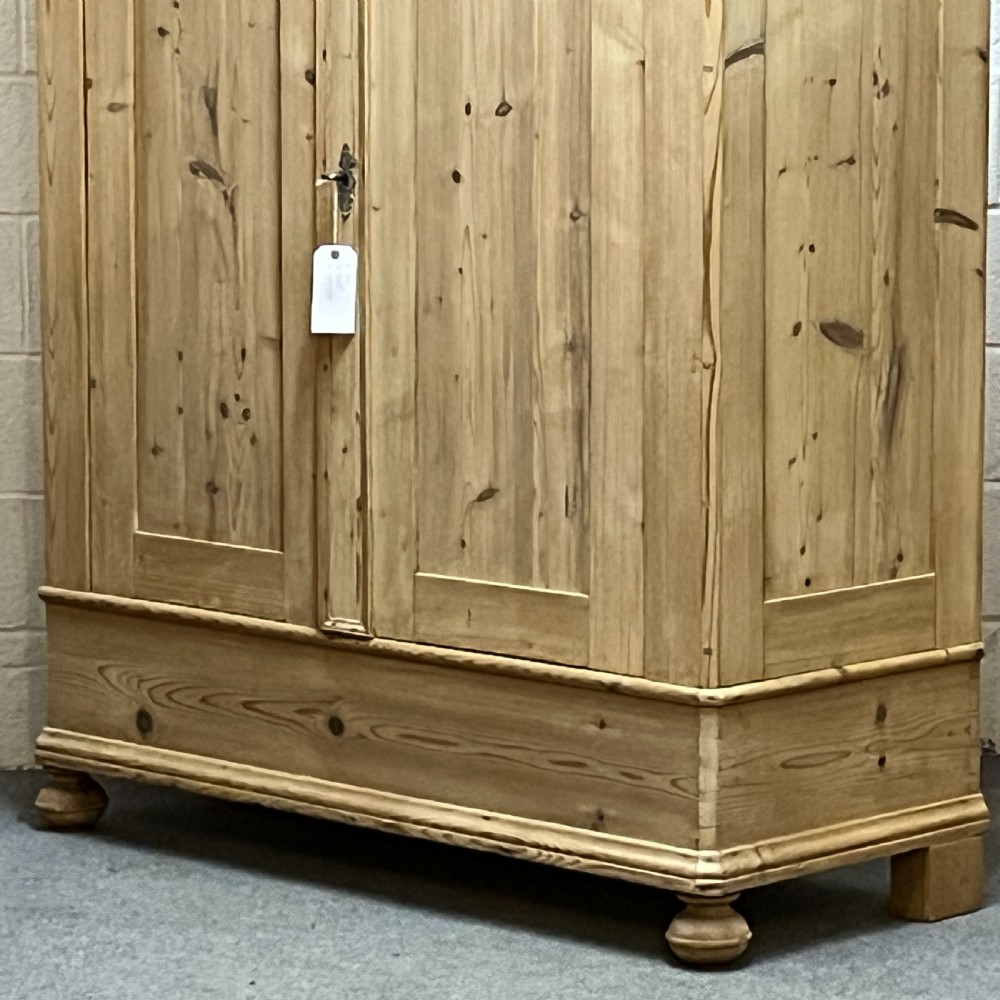 Small Double Antique Pine Wardrobe (Dismantles) View V