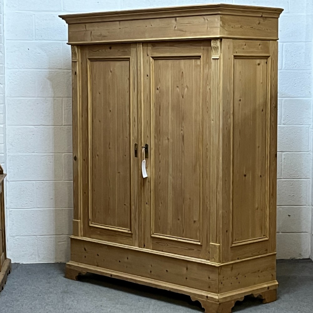 Double East German Antique Pine Wardrobe (Dismantles) View III