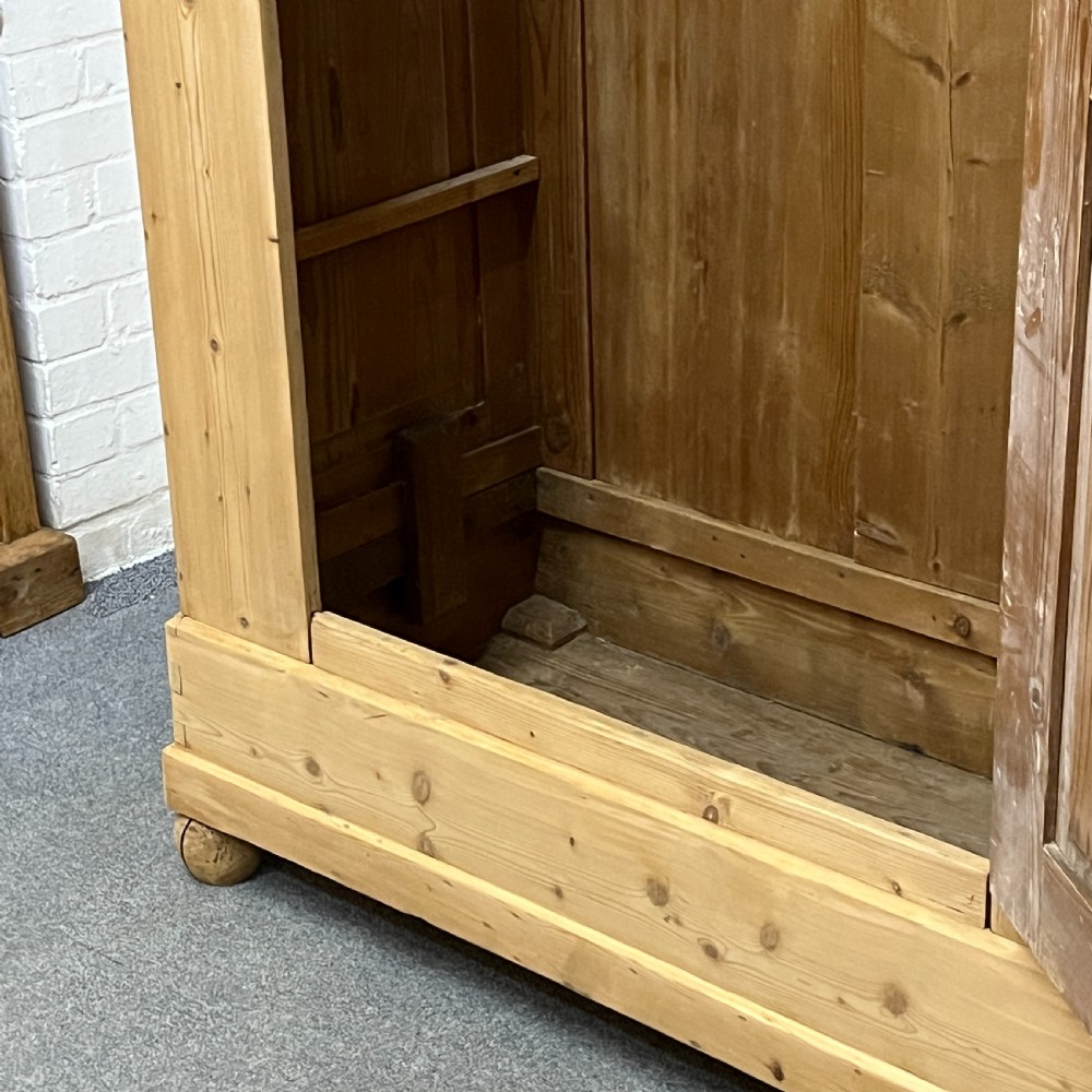 Antique Pine Single Door Wardrobe (Dismantles) View VII