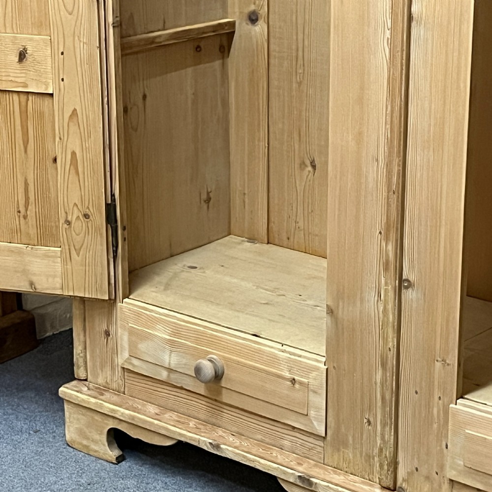 Large Antique Pine Wardrobe (Separates Into 2 Sections For Delivery) View VII