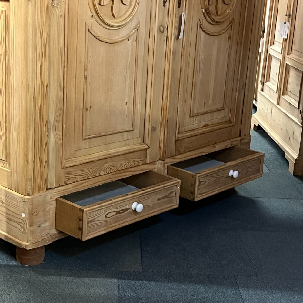 Very Large Antique Pine Wardrobe With Bottom Drawers (Dismantles) View IX