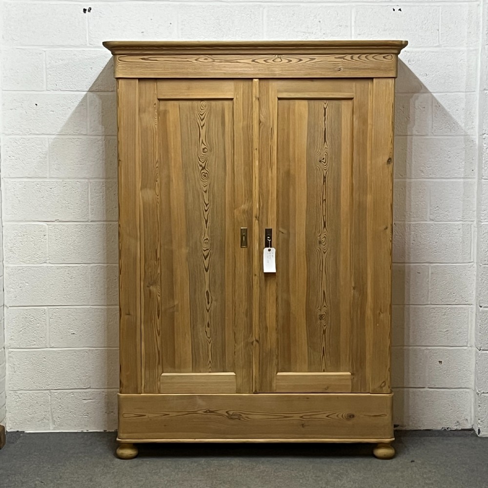 Antique Pine Double Wardrobe (Dismantles)