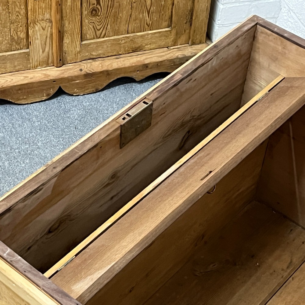 Very Deep Old Pine Carpenters Box View VIII
