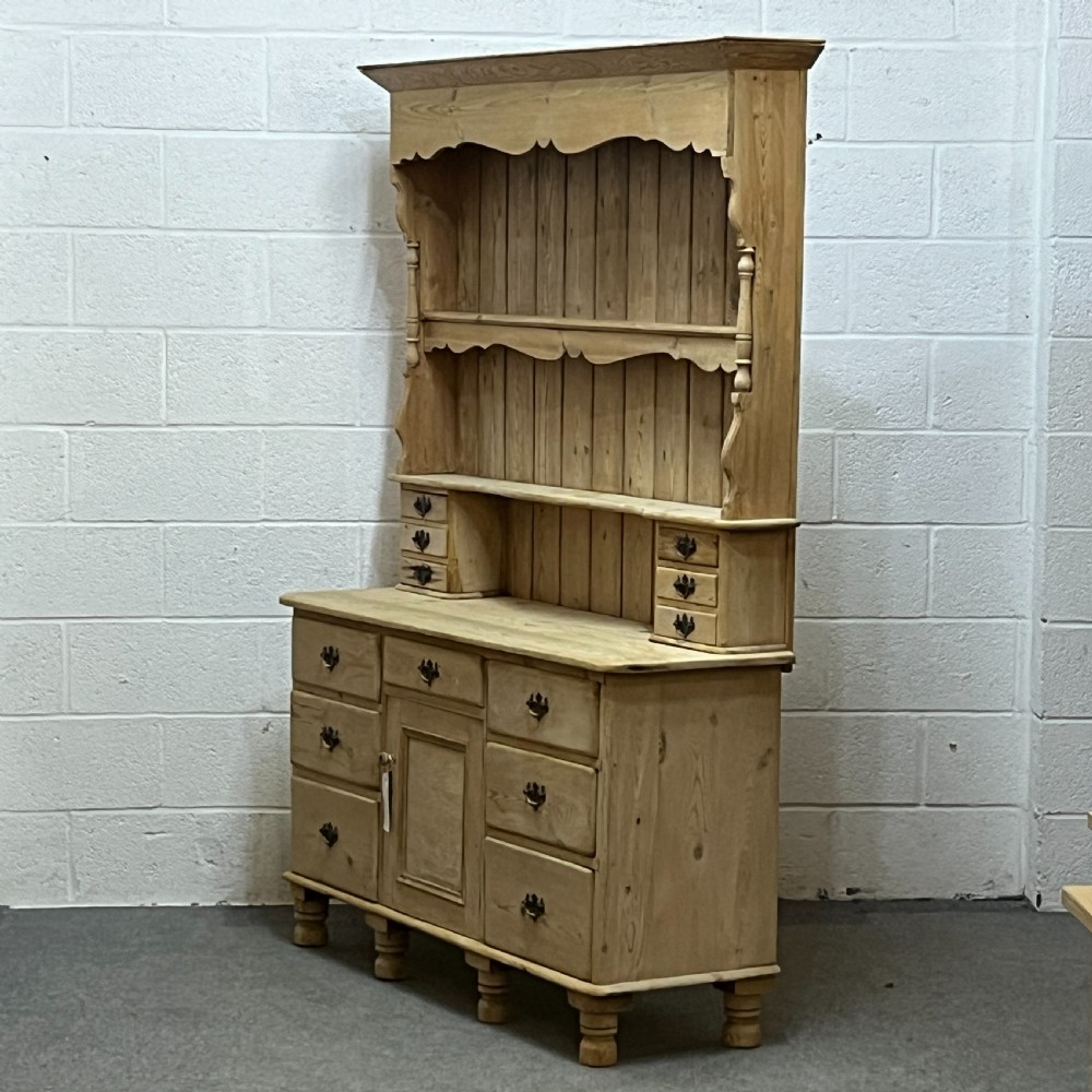 Beautiful Edwardian Pine Welsh Dresser With Drawers View IV