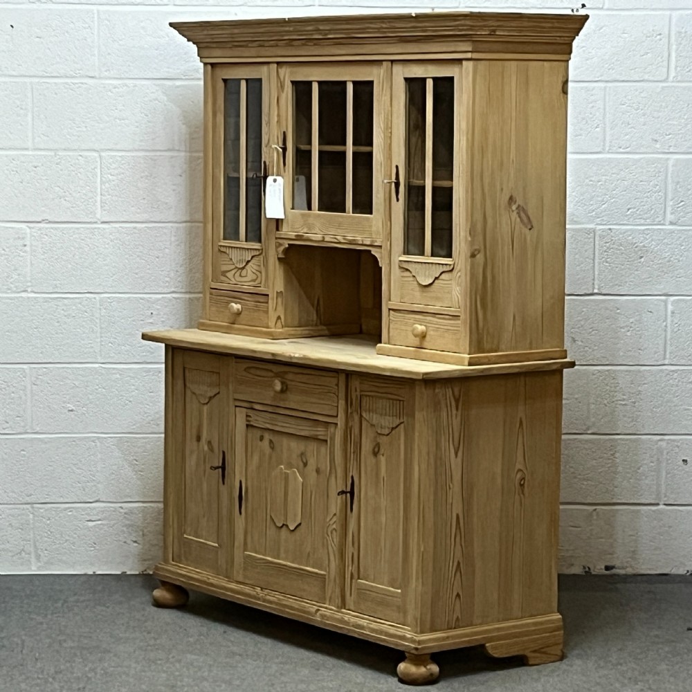 East German 1930s Pine Dresser with Partial Glazing View II