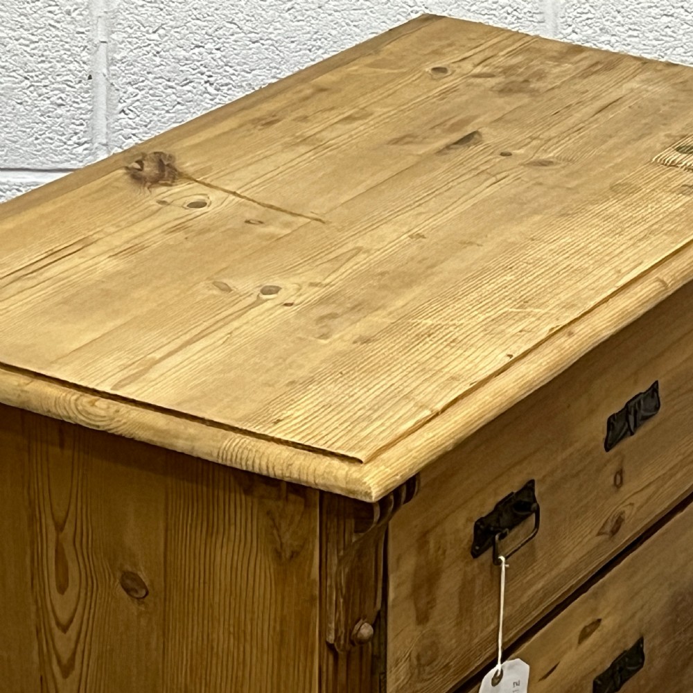 Small Old Pine Chest Of 3 Drawers  View VI