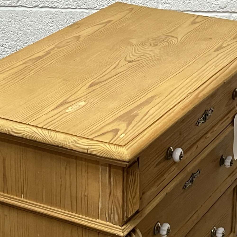 Antique Pine Chest Of Four Drawers View VI