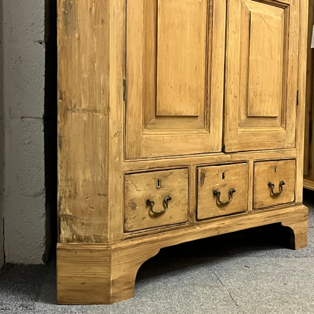 Large Georgian Pine Corner Cupboard View VI
