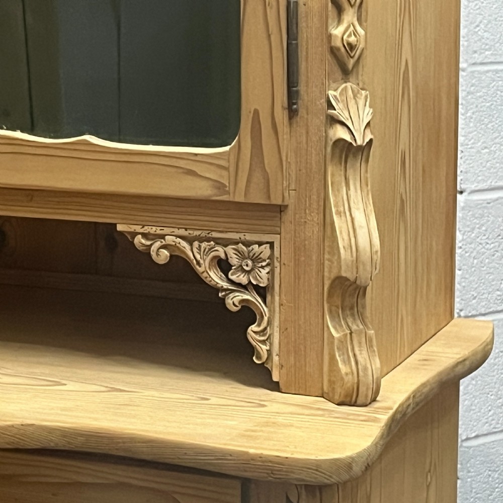 Beautiful Glazed Antique Pine Dresser View XI