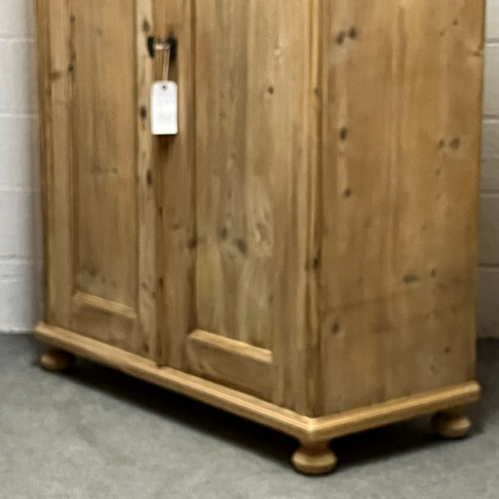 Small Old Pine Wardrobe View V