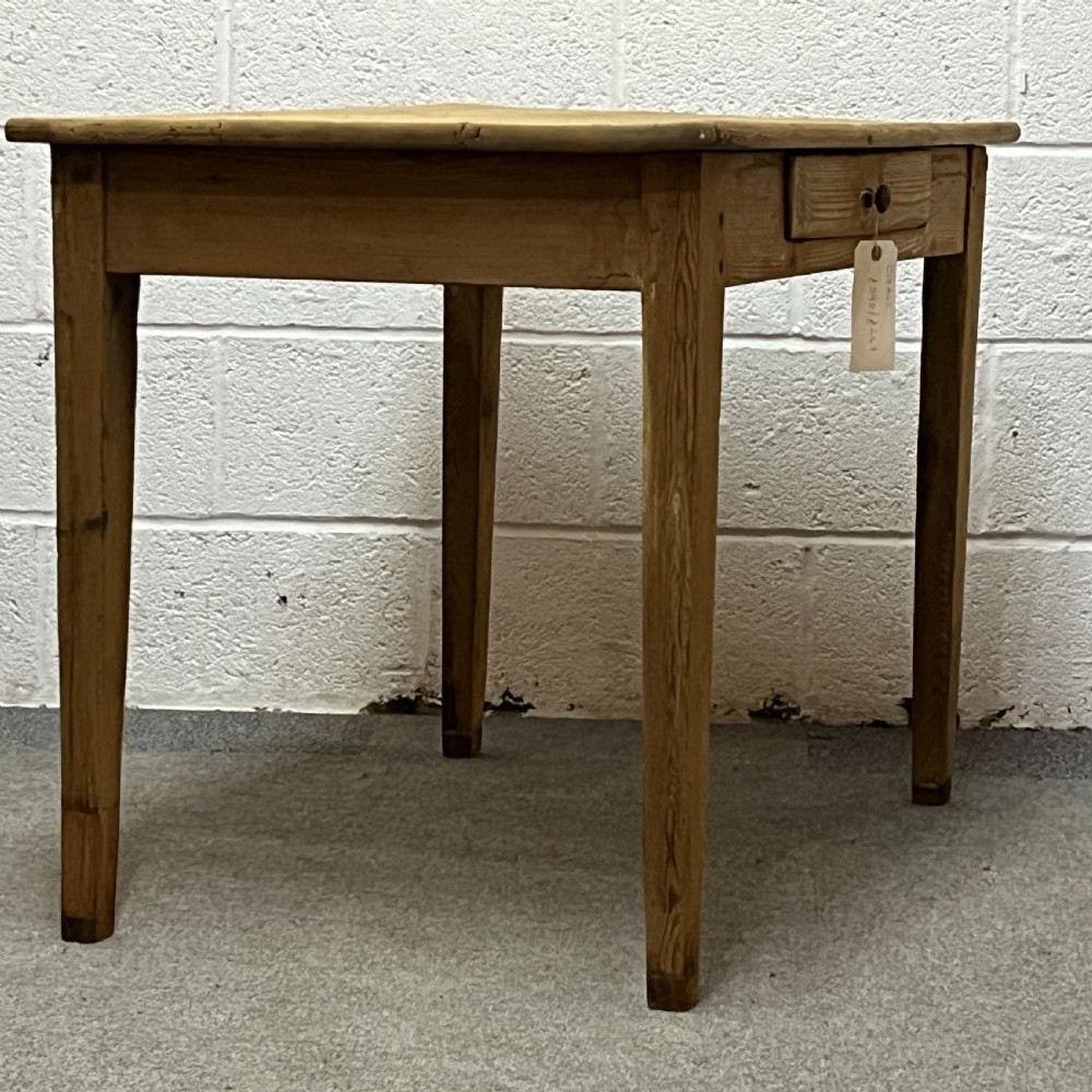 Small Old Pine Table With Drawer View IV