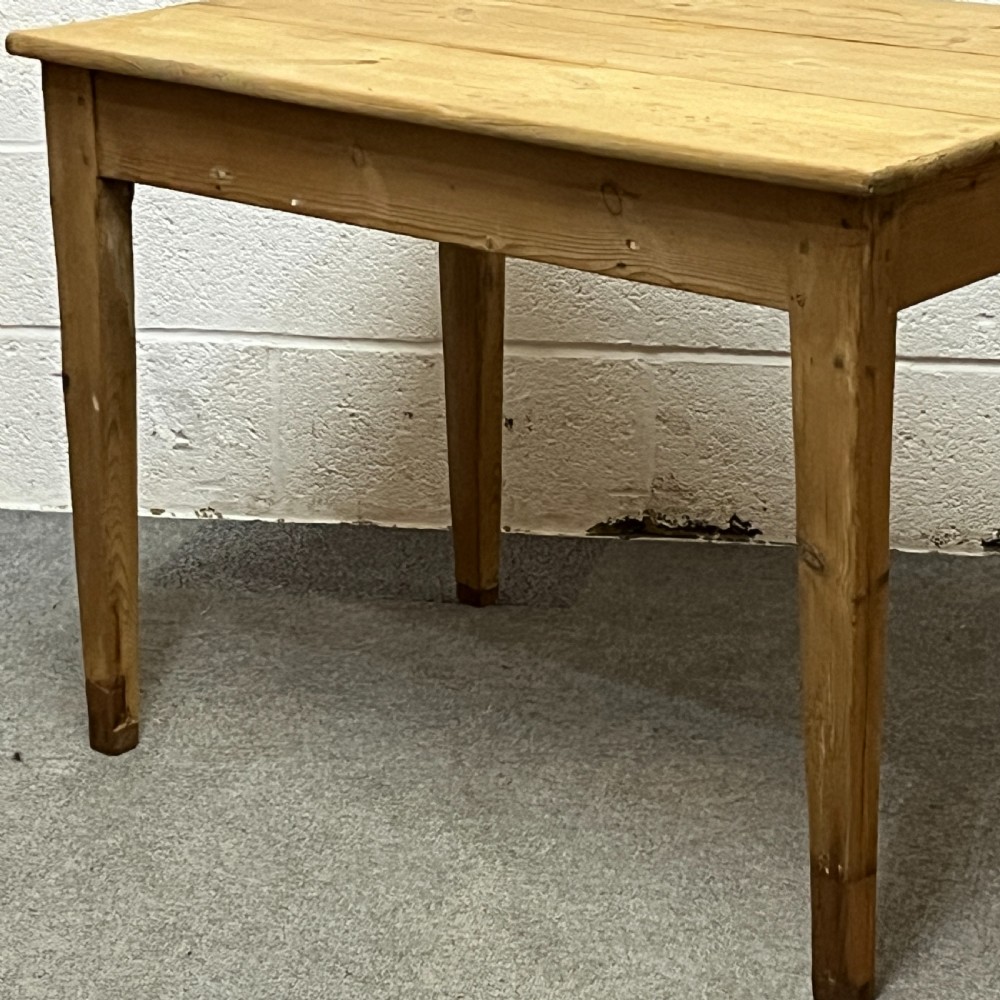Small Old Pine Table With Drawer View VI