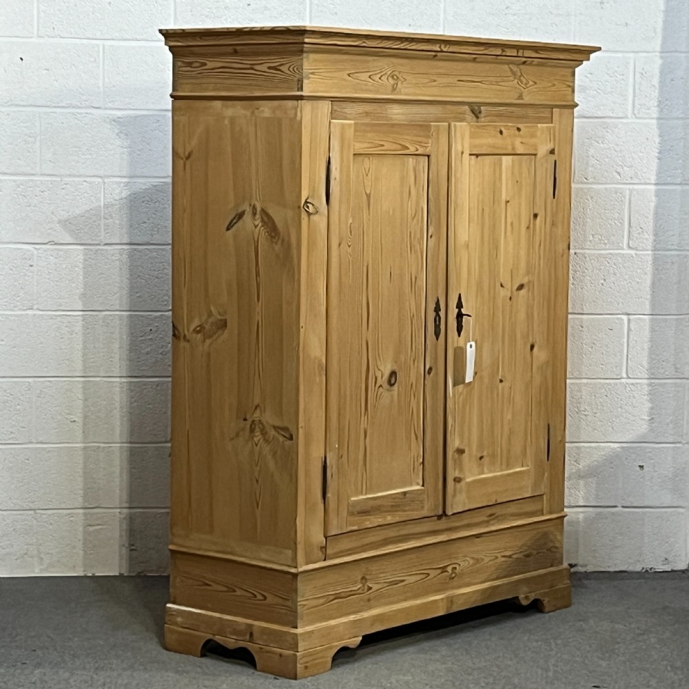 Small Double Antique Pine Wardrobe (Dismantles) View III