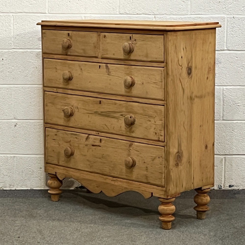 Large Victorian Pine Chest Of Drawers View II
